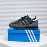 Men's Sneaker